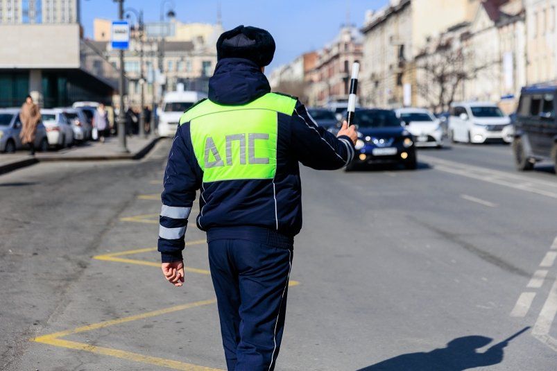 "Я думала, вы такой наглый": в Приморье девушку остановил сотрудник ДПС и она не пожалела "Я думала, вы такой наглый": в Приморье девушку остановил сотрудник ДПС и она не пожалела