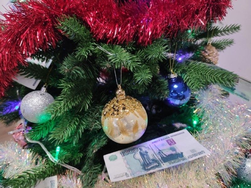 Досрочные выплаты пенсионерам к праздникам: что нужно знать