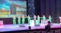 Подарок тольяттинцам!. Со сцены звучит музыкальное произведение, созданное и исполненное талантливыми представителями нашего города