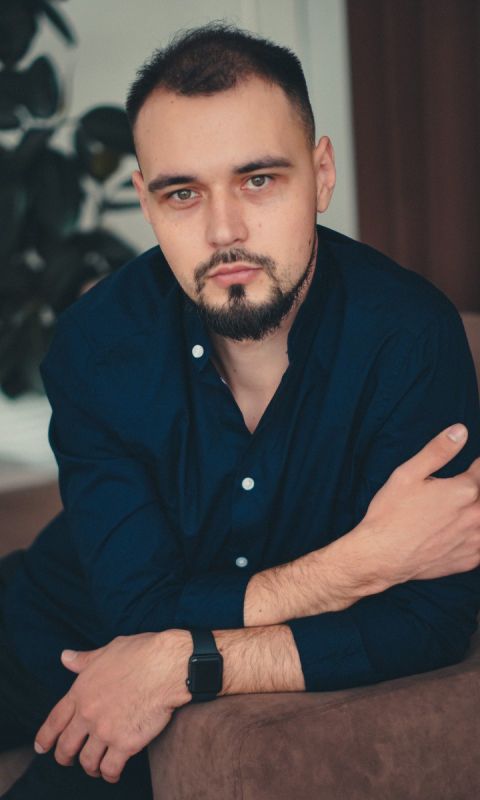         24,     :