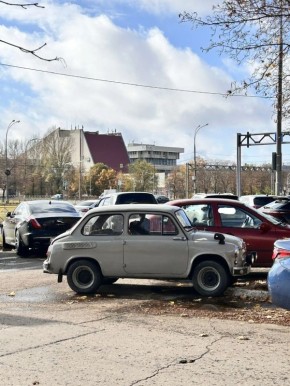 Ретро автомобиль замечен на улицах Тольятти