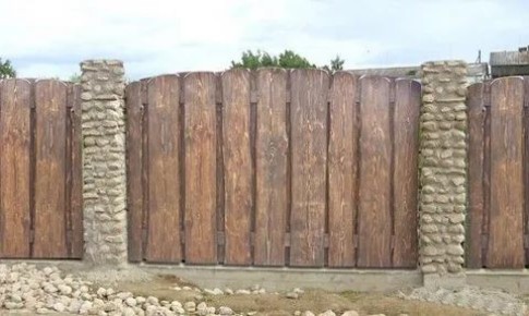 Забор из горбыля: уютный акцент для вашего участка