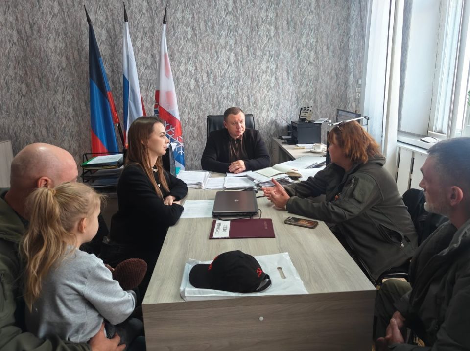   -  !.   ..          ,          ,   ...