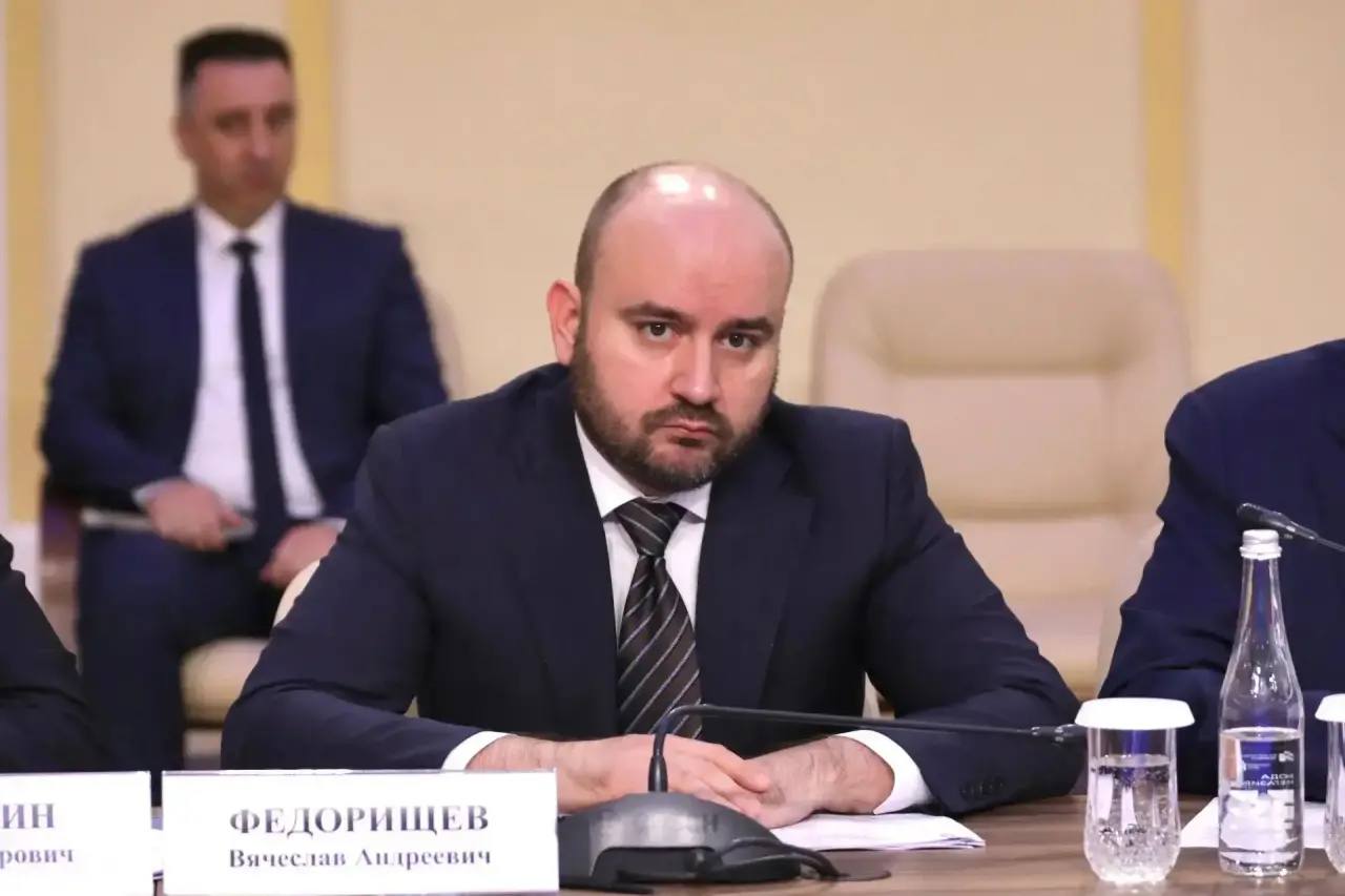 Вячеслав Федорищев принял участие в совещании по вопросам защиты критически важных объектов в регионах ПФО Вячеслав Федорищев принял участие в совещании по вопросам защиты критически важных объектов в регионах ПФО