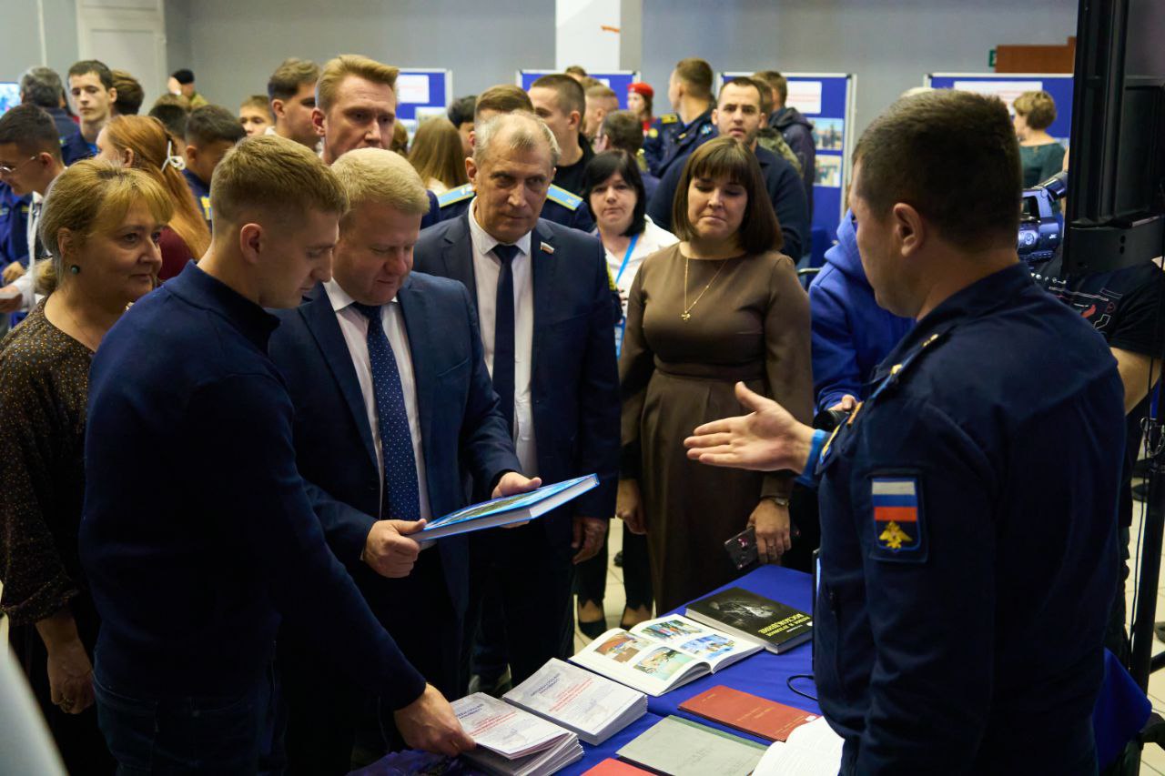 В Сызрани прошел форум военно-патриотических объединений «Патриоты России» В Сызрани прошел форум военно-патриотических объединений «Патриоты России»