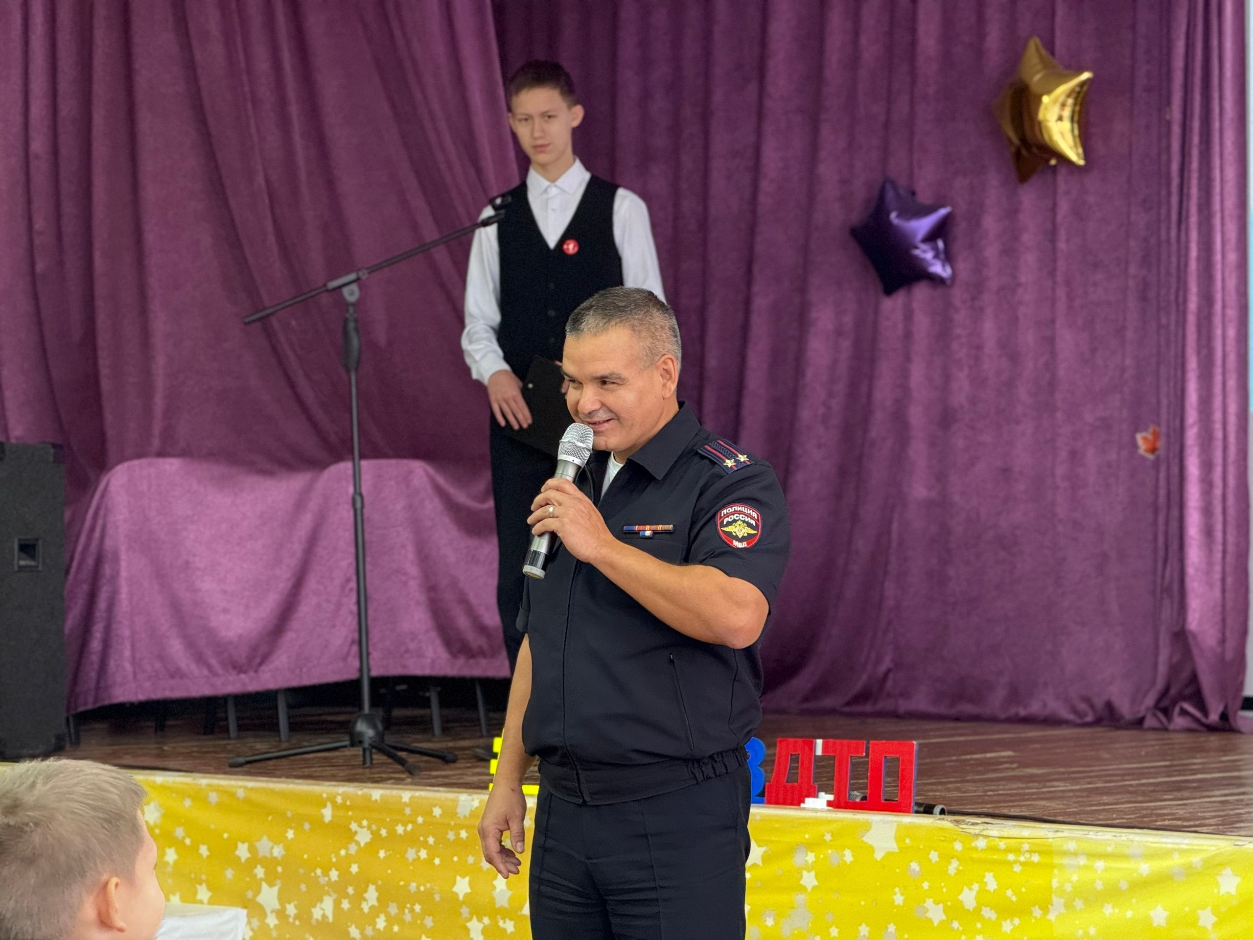 Безопасность на дорогах — наш приоритет! Безопасность на дорогах — наш приоритет!