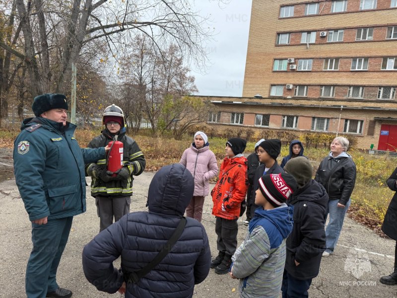 Школьникам рассказали о работе пожарных