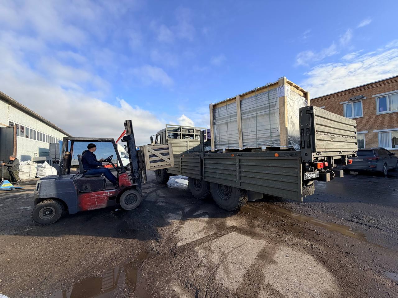 Илья Сухих: Продолжаем помогать дополнительным обеспечением нашим парням на передовой Илья Сухих: Продолжаем помогать дополнительным обеспечением нашим парням на передовой