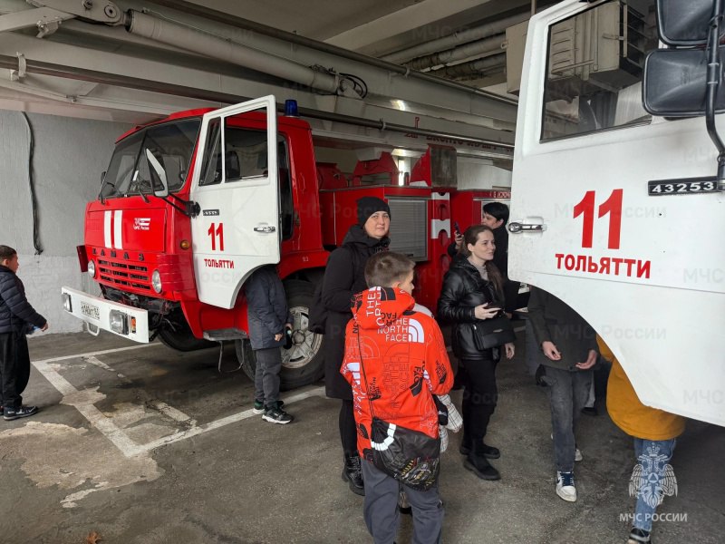 Школьникам рассказали о работе пожарных Школьникам рассказали о работе пожарных