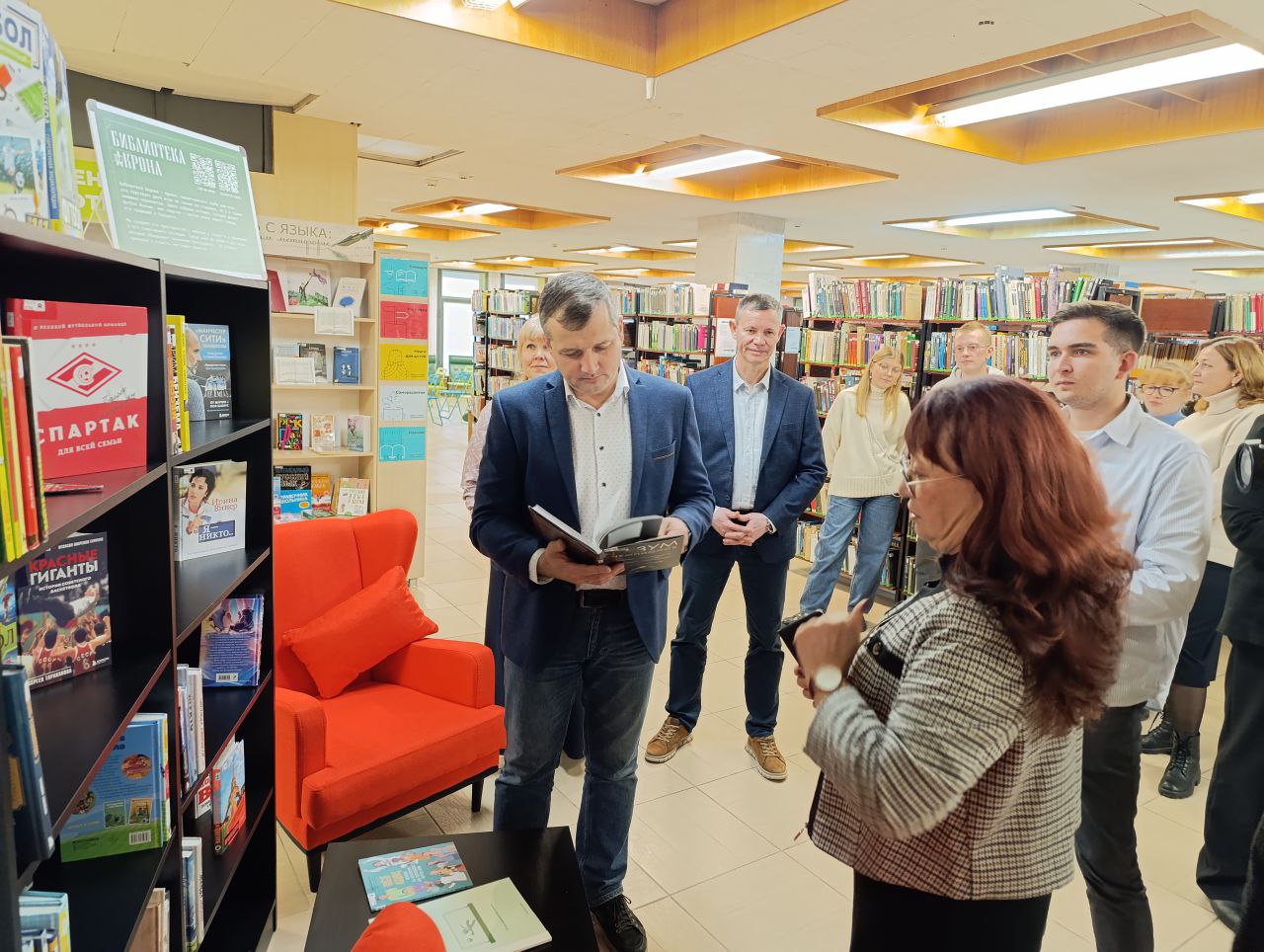 Интересно и современно. Вчера Тольятти посетили министр молодежной политики Самарской области Владимир Усов и известный блогер из Владимира Артем Ратников, который приехал в Самарскую область, чтобы рассказать своим... Интересно и современно. Вчера Тольятти посетили министр молодежной политики Самарской области Владимир Усов и известный блогер из Владимира Артем Ратников, который приехал в Самарскую область, чтобы рассказать своим...