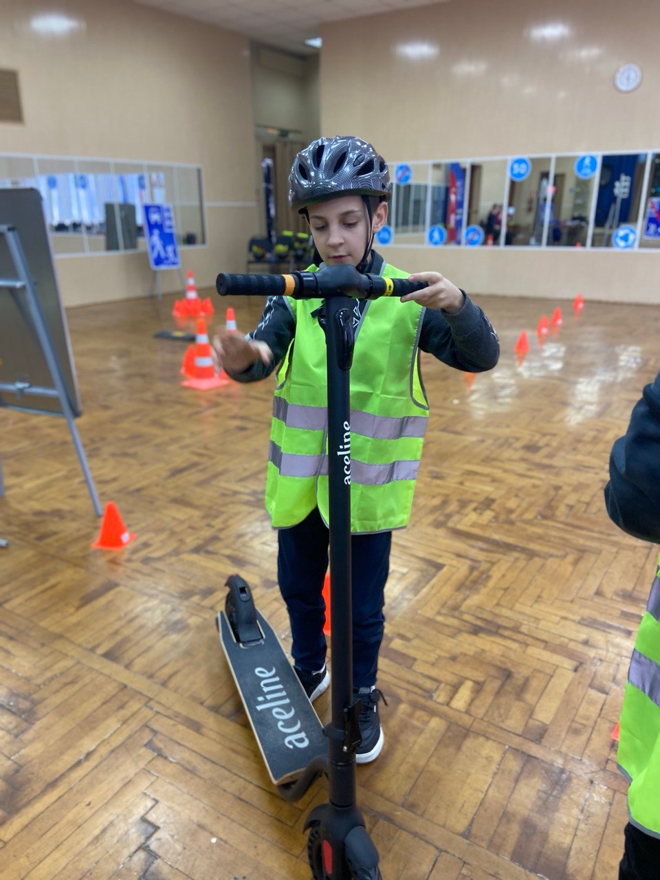 С 15 октября по 5 ноября ТЛТ Центром по профилактике ДДТТ МБОУ ДО «Планета» при поддержке департамента образования в сотрудничестве с Госавтоинспекцией г.о. Тольятти реализовывался федеральный проект «Школа «Безопасность в... С 15 октября по 5 ноября ТЛТ Центром по профилактике ДДТТ МБОУ ДО «Планета» при поддержке департамента образования в сотрудничестве с Госавтоинспекцией г.о. Тольятти реализовывался федеральный проект «Школа «Безопасность в...