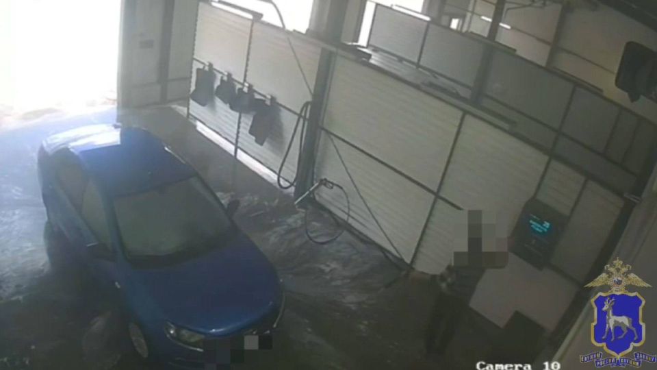 В Тольятти поймали вора, который потратил деньги с чужой банковской карты