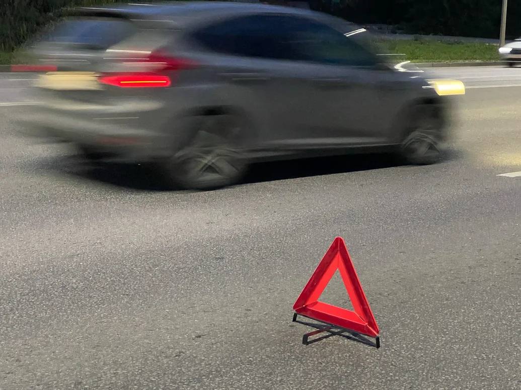 В Тольятти в ДТП с микроавтобусом и иномаркой двое погибли и двое пострадали