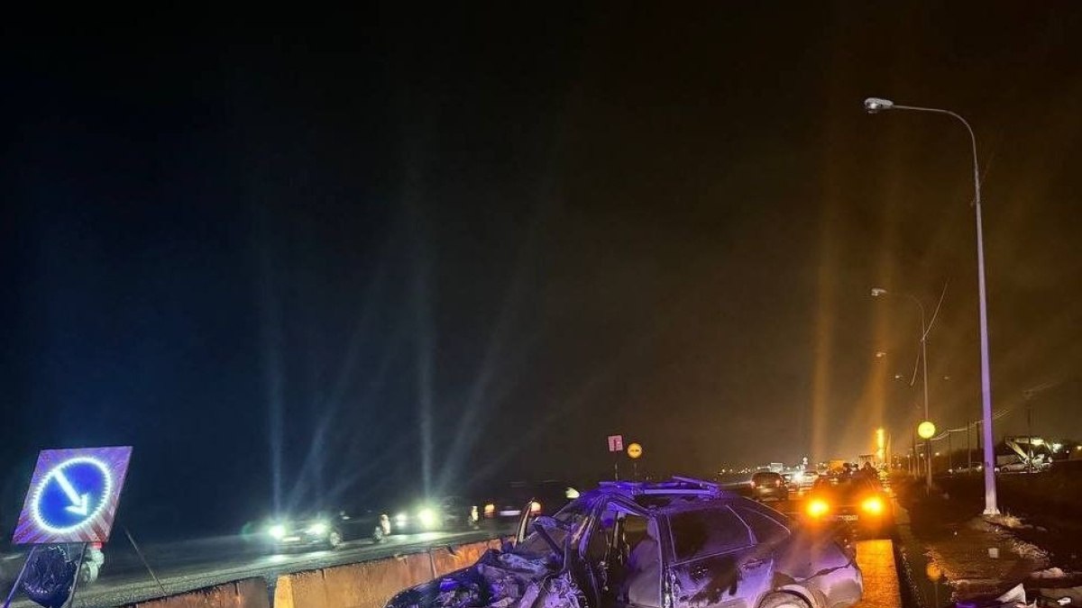 Один человек погиб в ДТП с Lada Granta и бетонным отбойником в Самарской области