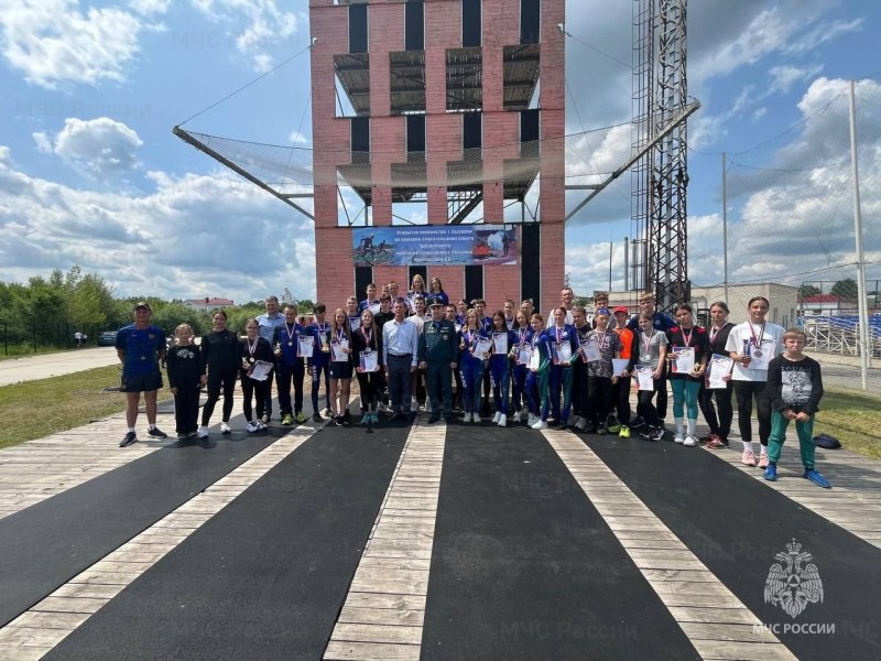 Итоги спортивной спартакиады подвели в региональном управлении МЧС России Итоги спортивной спартакиады подвели в региональном управлении МЧС России