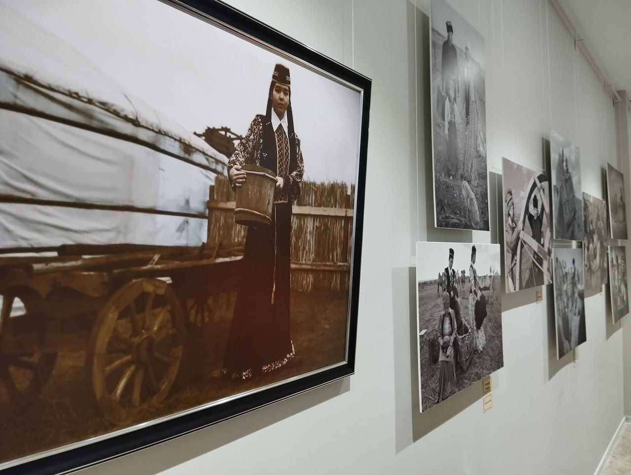 Всего на один день в музее открылась уникальная фотовыставка, которая рассказывает историю длиной в три столетия