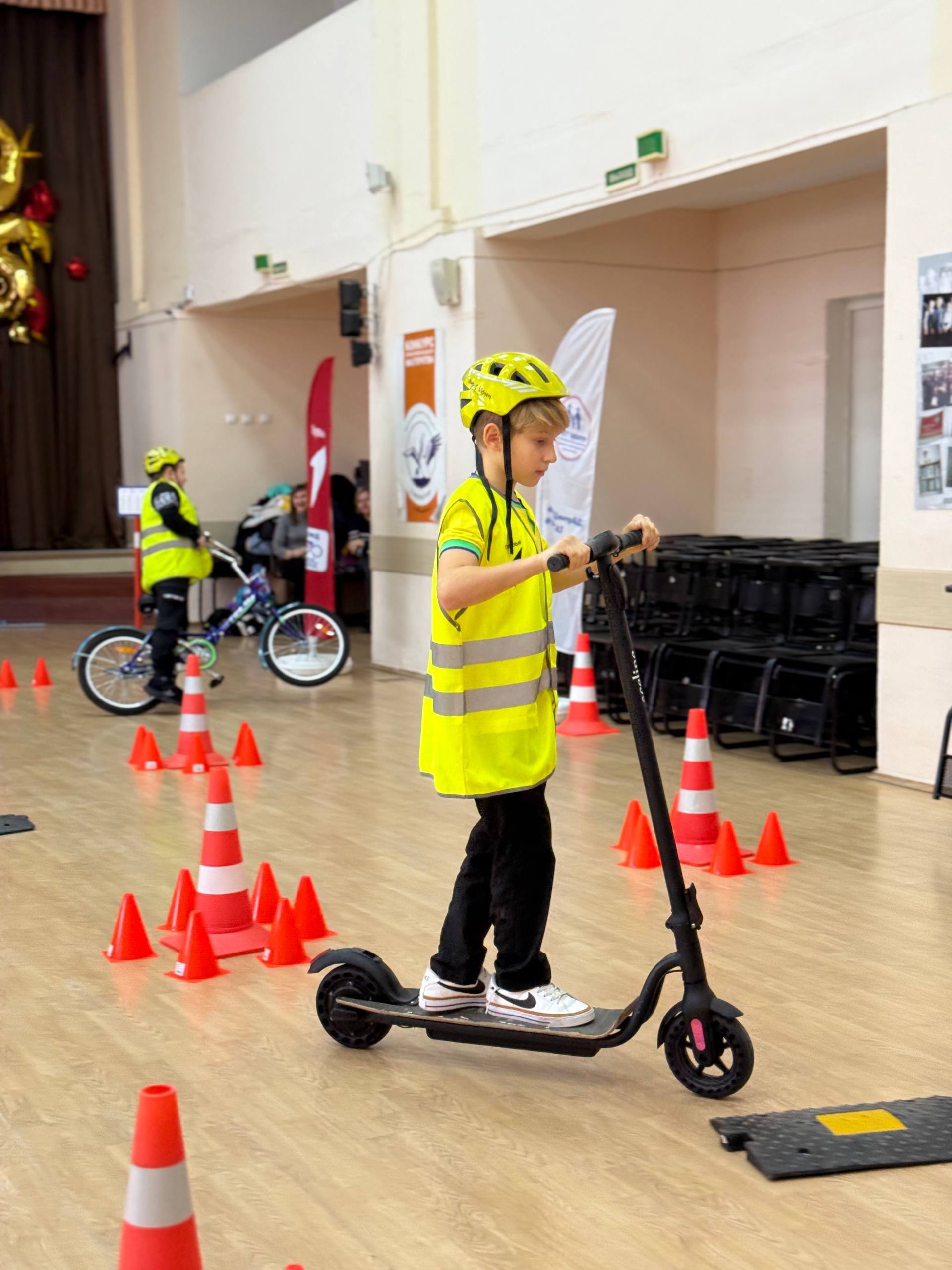 В Тольятти продолжается реализация федерального проекта «Школа: Безопасность в движении», направленного на формирование у подрастающего поколения культуры безопасного поведения на дороге В Тольятти продолжается реализация федерального проекта «Школа: Безопасность в движении», направленного на формирование у подрастающего поколения культуры безопасного поведения на дороге