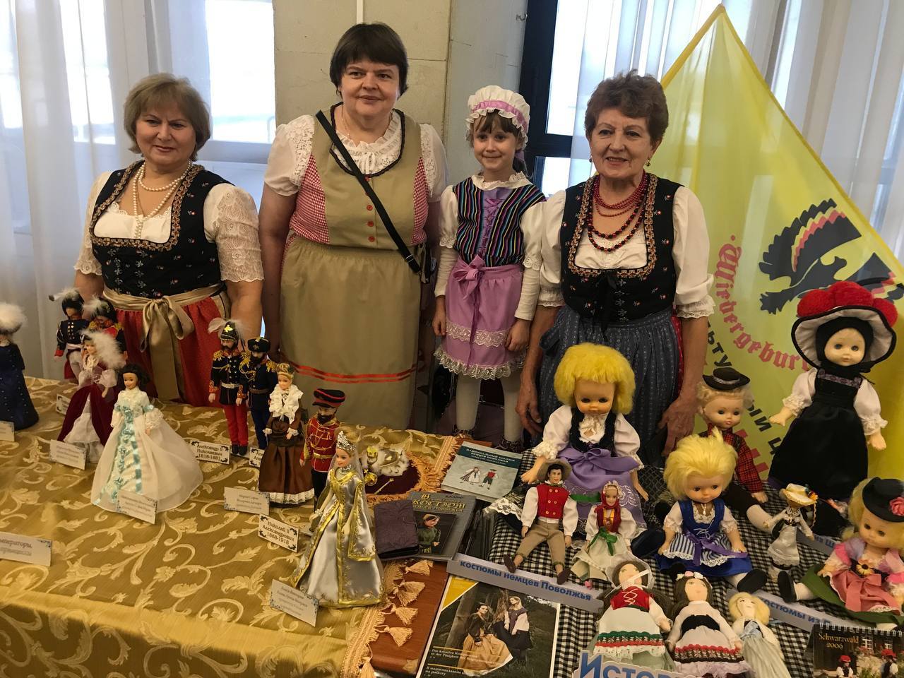 Немецкому культурному центру «Возрождение» Тольятти - 35 лет! Немецкому культурному центру «Возрождение» Тольятти - 35 лет!