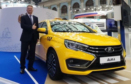 LADA Aura Taxi была представлена на форуме «Транспорт России»