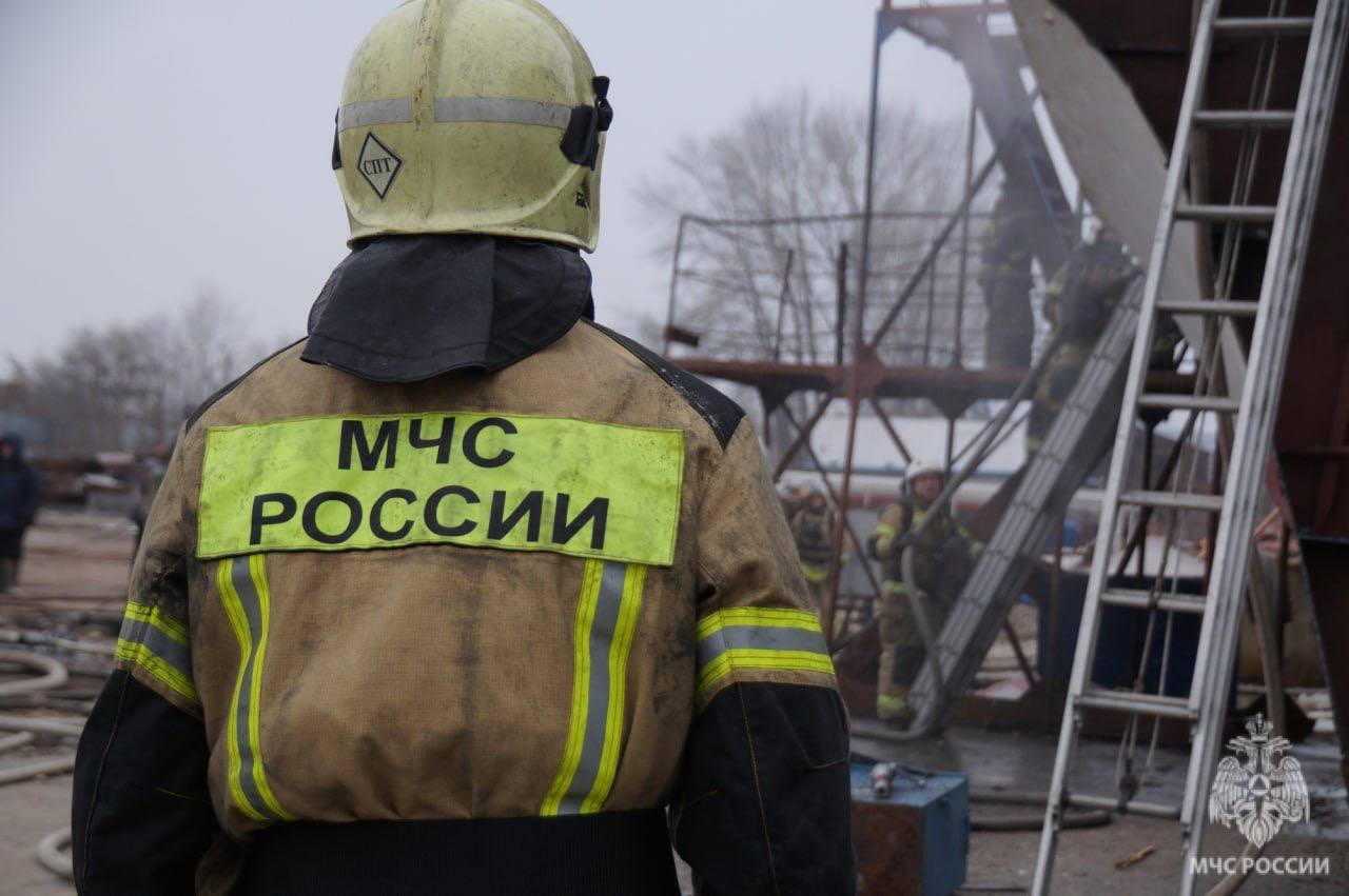 #Оперативнаясводка. За прошедшие сутки на территории Самарской области ликвидированы 11 пожаров в том числе: загорание автомобиля "Лада Приора" в Красноглинском районе Самары