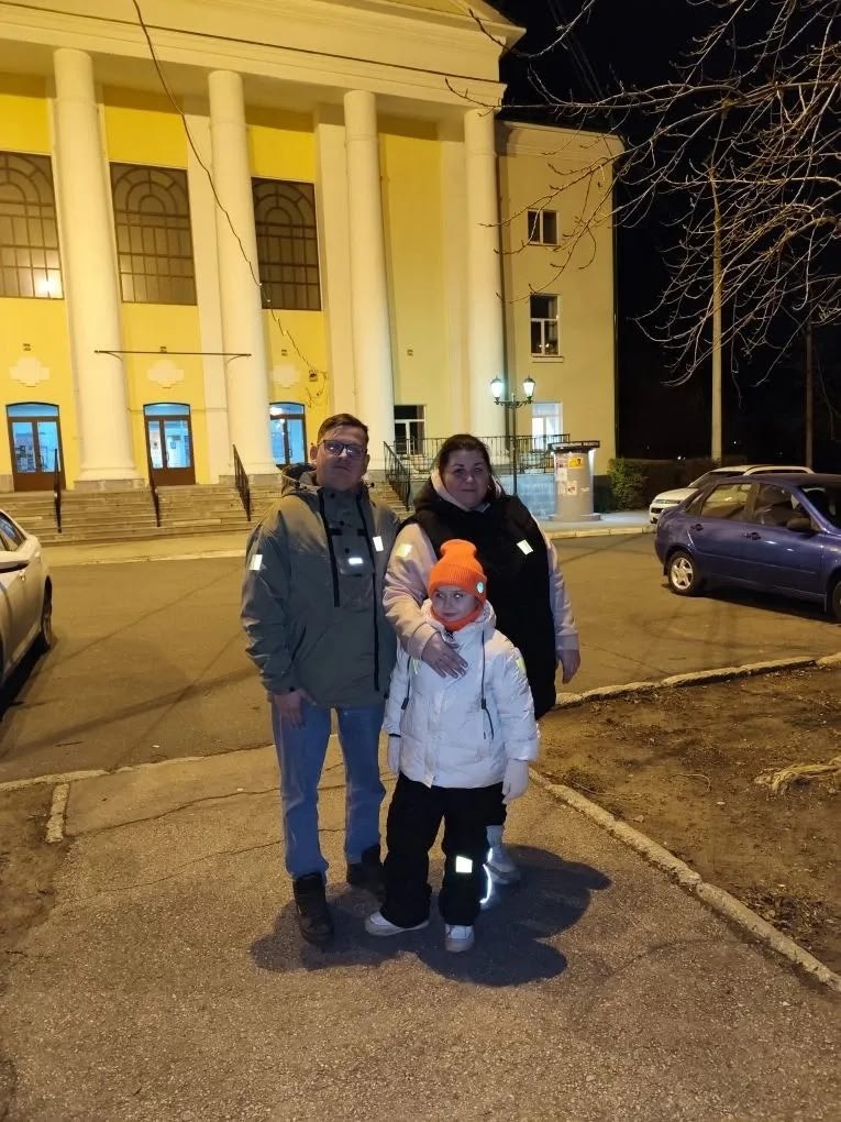 #мбу199. В рамках областной акции "Региональная неделя безопасности дорожного движения семьи Варвары Г. и Матвея С. из МБУ детского сада №199 "Муравьишка" советуют использовать световозвращающие элементы на одежде во время... #мбу199. В рамках областной акции "Региональная неделя безопасности дорожного движения семьи Варвары Г. и Матвея С. из МБУ детского сада №199 "Муравьишка" советуют использовать световозвращающие элементы на одежде во время...