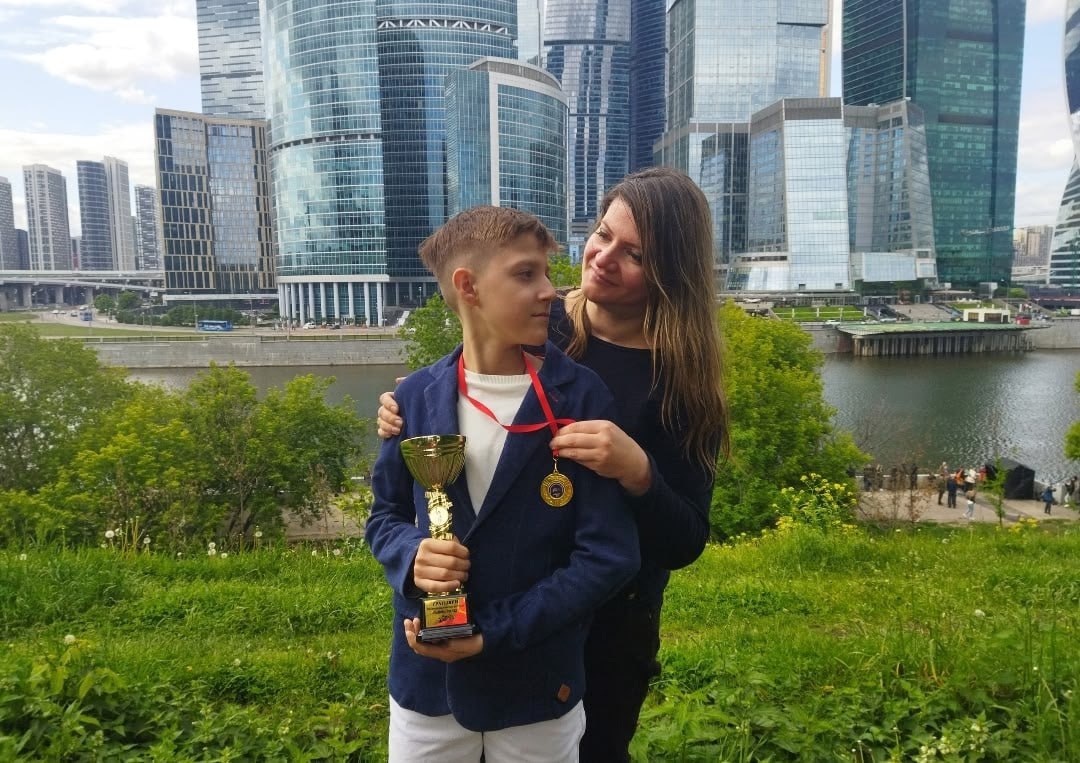 Мамина суперсила!. - Всё, что у меня получилось, благодаря маме! - написал наш подписчик, молодой тольяттинский вокалист Михаил Мудров Мамина суперсила!. - Всё, что у меня получилось, благодаря маме! - написал наш подписчик, молодой тольяттинский вокалист Михаил Мудров