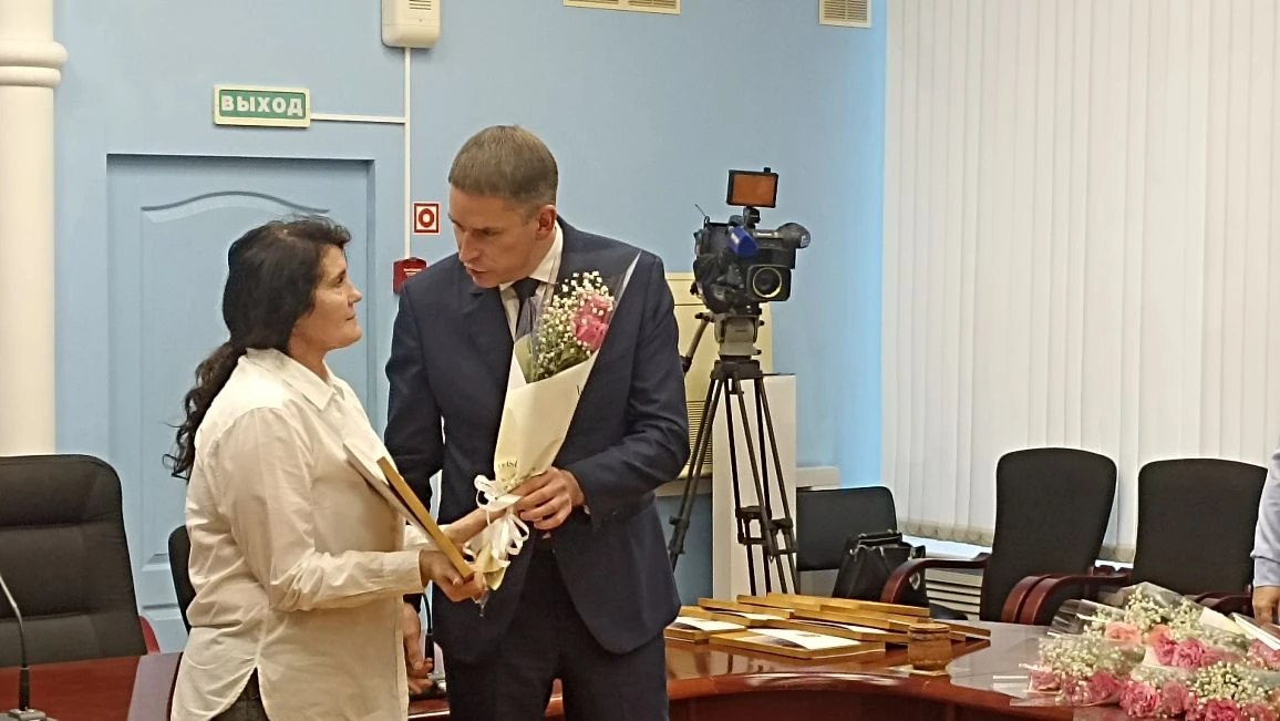 Сила их духа – безгранична! Тольяттинцам с особенными возможностями здоровья вручили именные премии главы города Сила их духа – безгранична! Тольяттинцам с особенными возможностями здоровья вручили именные премии главы города