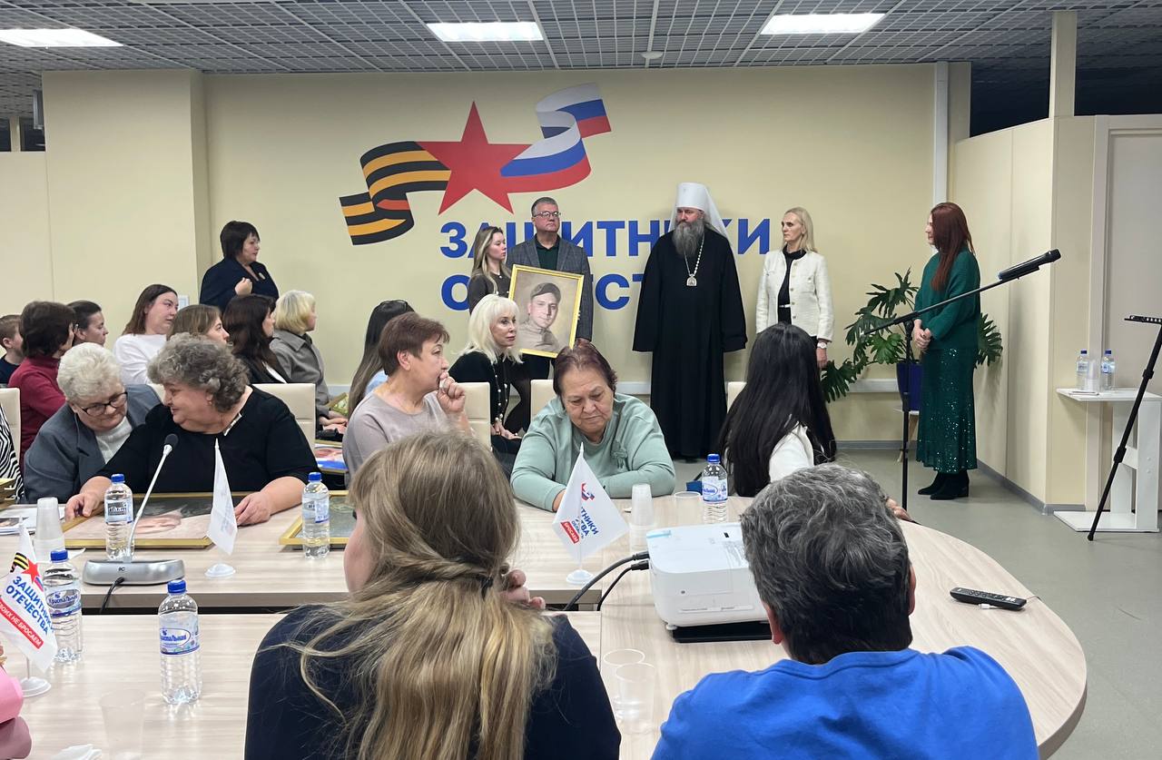 В Самаре почтили память героев СВО на закрытии выставки В Самаре почтили память героев СВО на закрытии выставки