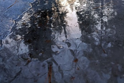 Завтра в регионе ожидается гололед, возможно налипание мокрого снега