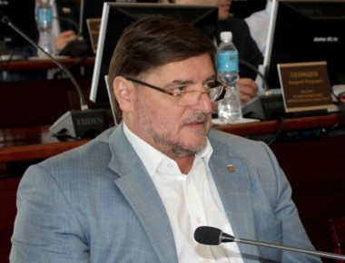 Алексей Степанов: «Реконструкция площади перед театром «Колесо» начнется в следующем году»