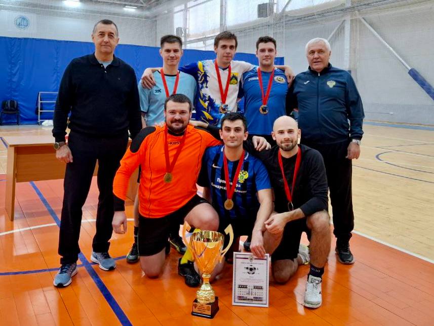 В Самаре завершился XXIV ежегодный турнир по мини-футболу среди работников прокуратуры области В Самаре завершился XXIV ежегодный турнир по мини-футболу среди работников прокуратуры области