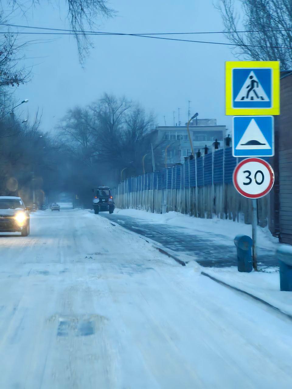 Илья Сухих: Продолжаем работу по расчистке города от снега Илья Сухих: Продолжаем работу по расчистке города от снега