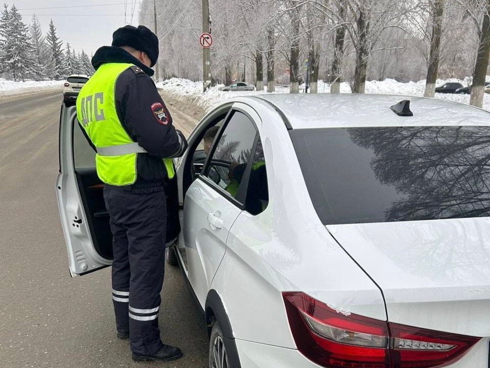 В связи со сложными погодными условиями сотрудники #ГосавтоинспекцииТольятти, в том числе кабинетные работники несут службу в усиленном режиме и проводят работу по организации дорожного движения, в том числе по... В связи со сложными погодными условиями сотрудники #ГосавтоинспекцииТольятти, в том числе кабинетные работники несут службу в усиленном режиме и проводят работу по организации дорожного движения, в том числе по...