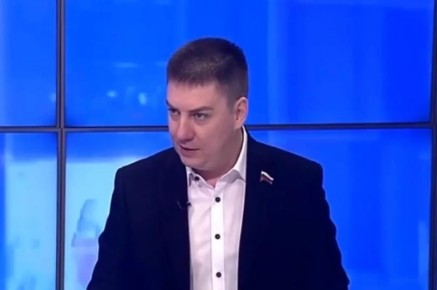 Депутата гордумы Тольятти выведут из политсовета ЕР после родов жены в Чили