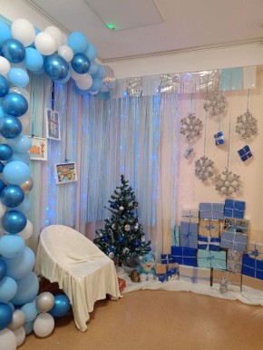 С Новым годом, Тольятти!. Детские сады завершили новогоднее оформление зданий, прилегающих территорий и фотозон, чтобы создать праздничное настроения для своих коллективов и всех жителей города! #НовыйГодТольятти