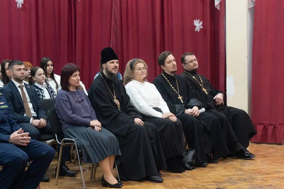 Служение Отечеству: патриотизм, милосердие, жертвенность Служение Отечеству: патриотизм, милосердие, жертвенность