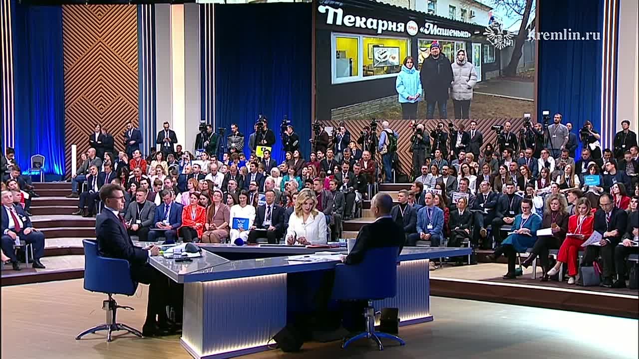 «Может, пришлете что-нибудь вкусненького? А я со своей стороны поработаю с правительством»