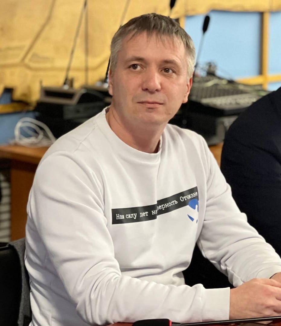 "Человек, который действительно слышит страну"