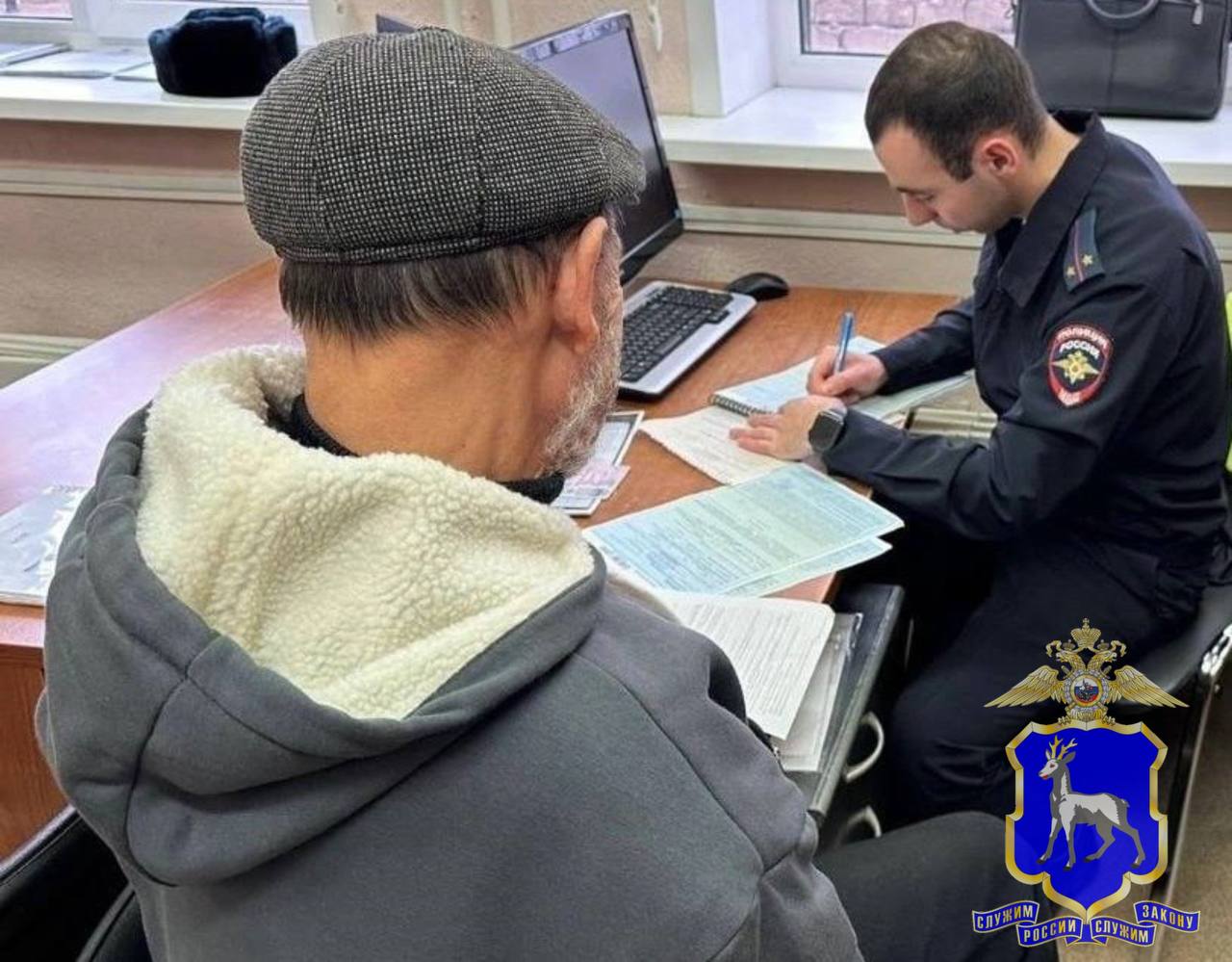 Сотрудники Госавтоинспекции города Тольятти привлекли к административной ответственности водителя пассажирской газели, грубо нарушившего ПДД РФ