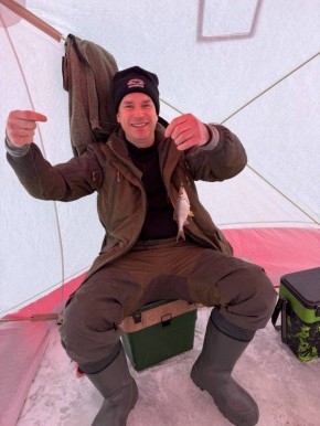 Илья Сухих: Первый выход на лёд. Рыба капризничает, но ключик подобрал