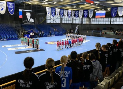 В Тольятти завершился X открытый турнир по гандболу