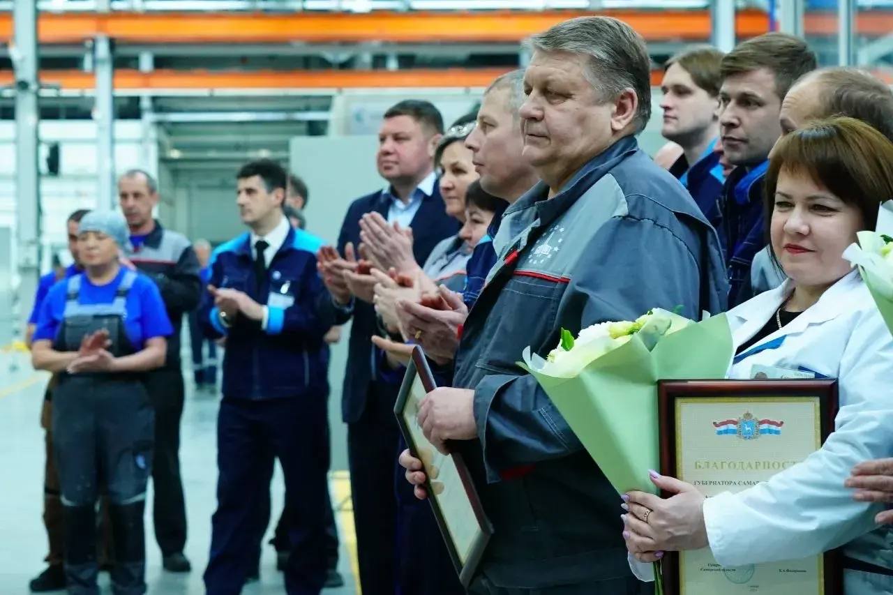 О развитии промышленности Самарской области! Вячеслав Федорищев — о визите на завод «Салют» О развитии промышленности Самарской области! Вячеслав Федорищев — о визите на завод «Салют»