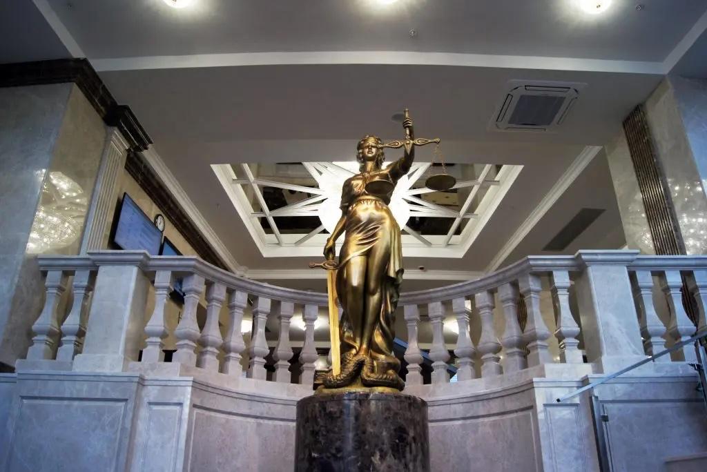 Самарский контрабандист пытался вывезти из страны магазины для автомата Калашникова