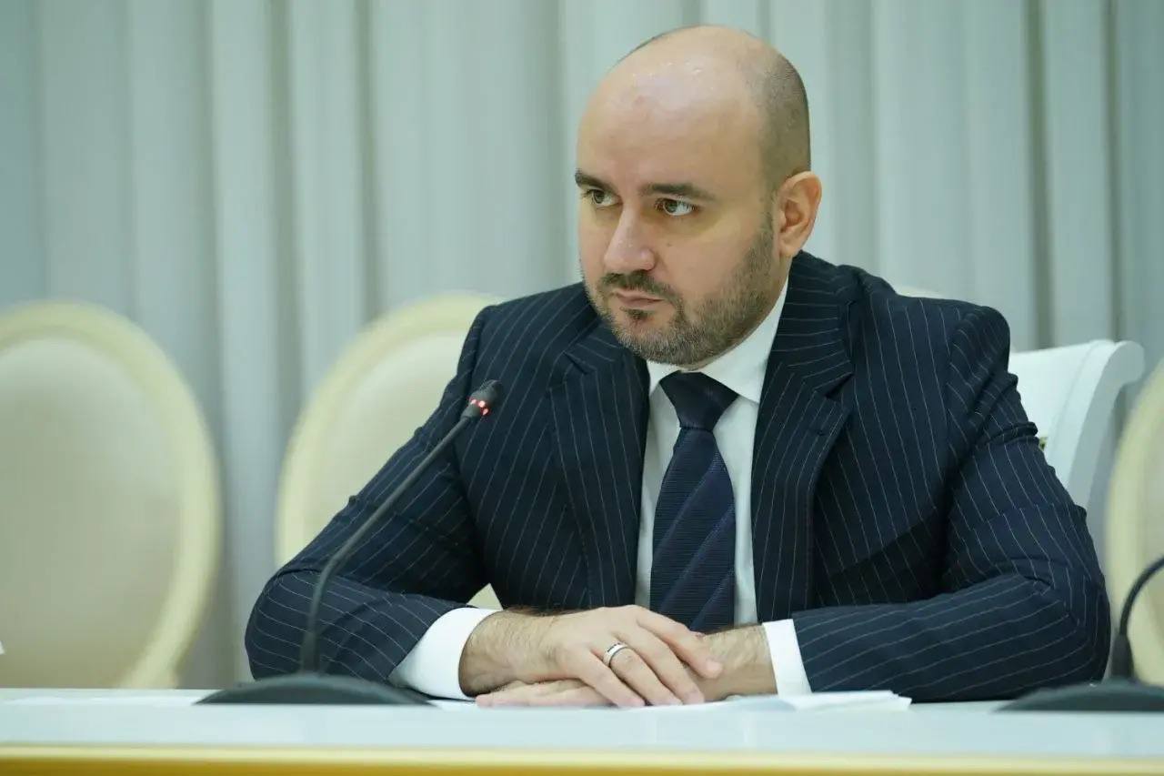 Вячеслав Федорищев встретился с победителями федеральной программы «Земский работник культуры» Вячеслав Федорищев встретился с победителями федеральной программы «Земский работник культуры»