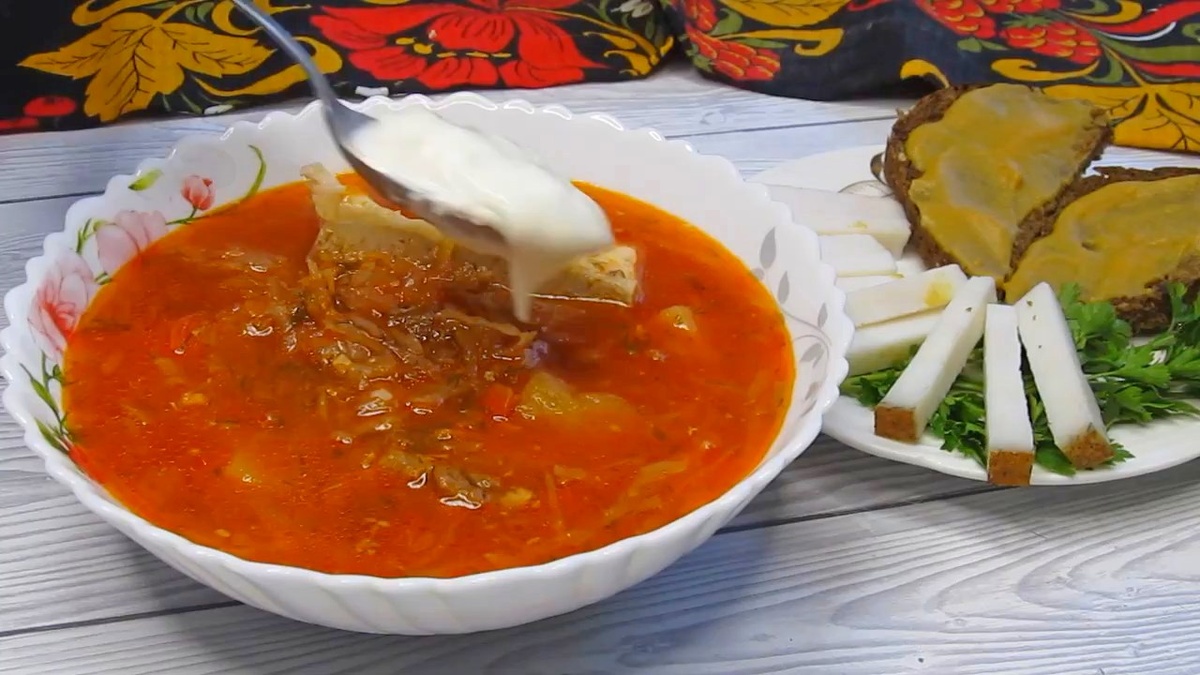 Удивите домочадцев: секреты приготовления самого вкусного борща