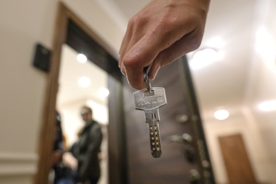 Как сэкономить на налогах и потерять квартиру: история мужчины с подаренной долей