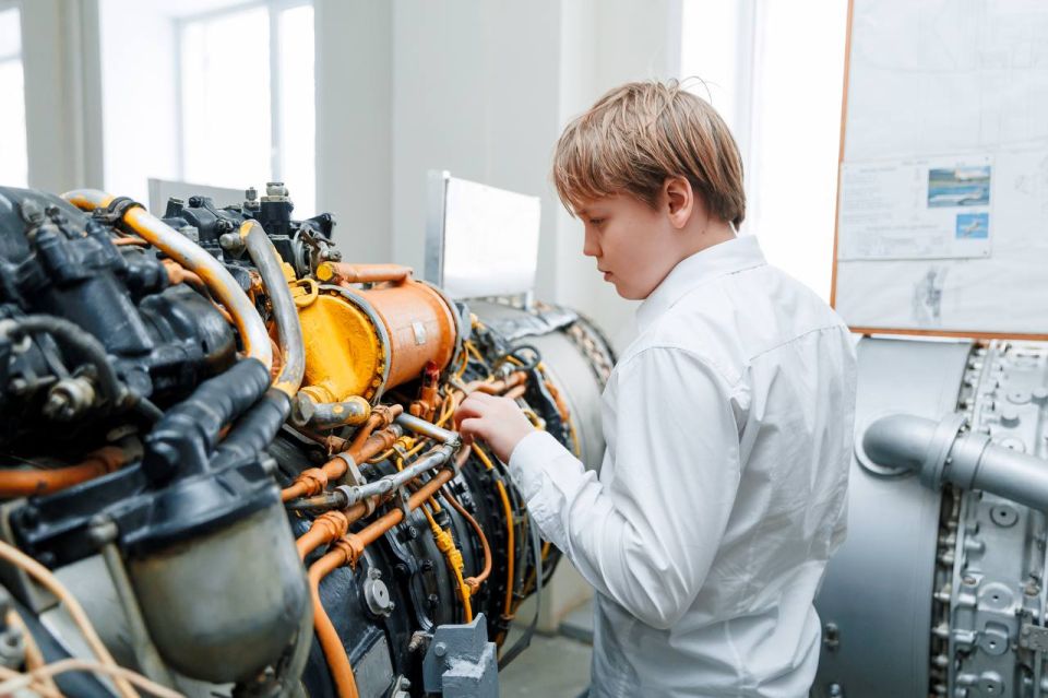 ������ ������-���������� ������� ������� ����� ��������� � ��������� �������