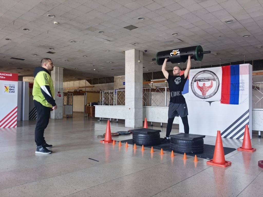 В эти минуты во Дворце спорта "Волгарь" проходит открытый Чемпионат города по силовому экстриму В эти минуты во Дворце спорта "Волгарь" проходит открытый Чемпионат города по силовому экстриму