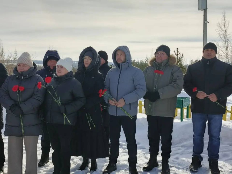 23 февраля 2026 года в Тольятти на Мемориале «Лес Памяти» состоялось Торжественное мероприятие, посвященное ДНЮ ЗАЩИТНИКА ОТЕЧЕСТВА