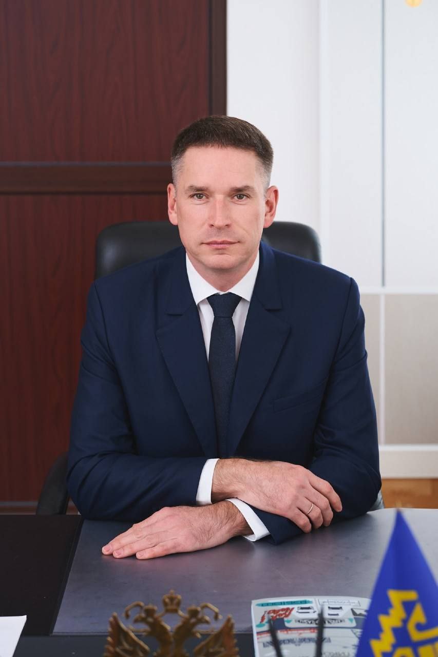 Уважаемые тольяттинцы! Поздравляю вас с Днём защитника Отечества!